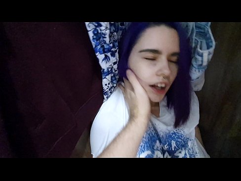 ❤️ 在壁櫥裡找到我姐姐並幫她射精 ❤ 性愛視頻 在色情 zh-tw.xxxpornimages.ru